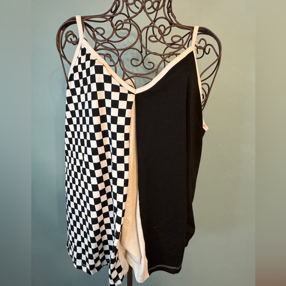 Minimalist Black and White Summer Top 2x